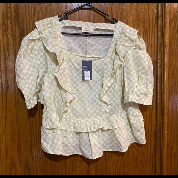 Universal thread women’s top - Picture 1 of 2